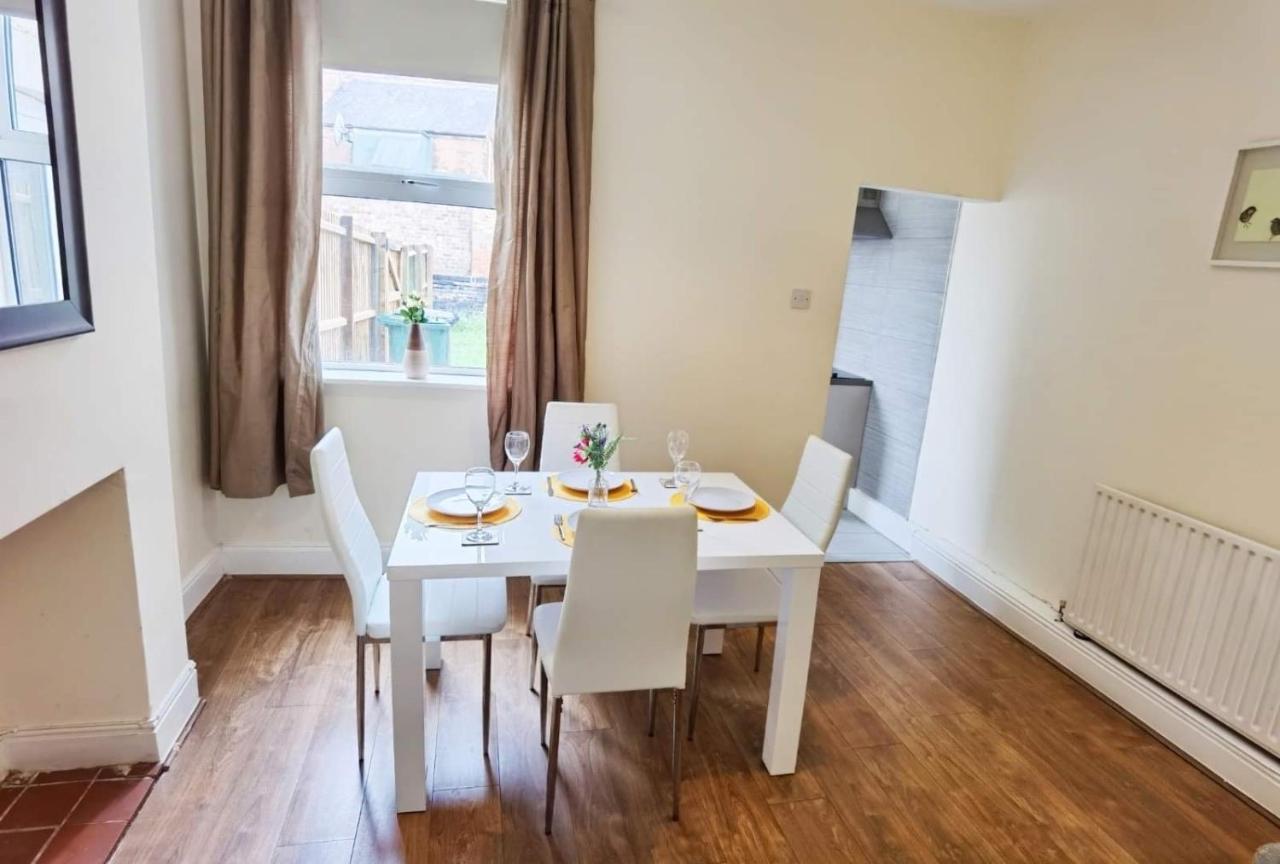 Kenrick Street Great House Available For Guests And Contractors Parking And Wifi Villa Nottingham Dış mekan fotoğraf
